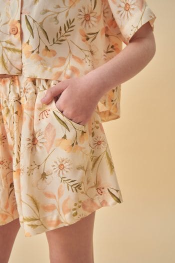 Short Flora